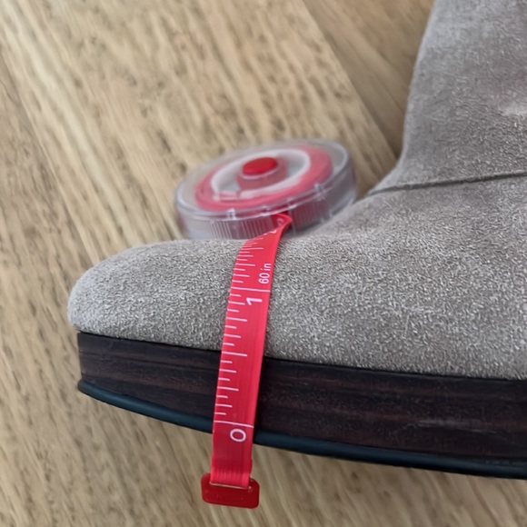 Women’s Cole Haan suede booties. Taupe. Size 9B. - Picture 7 of 8